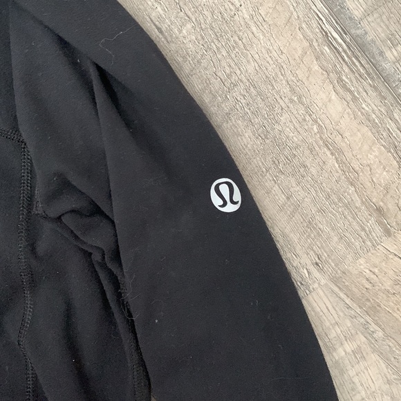 Lululemon zip up in black - Picture 4 of 5